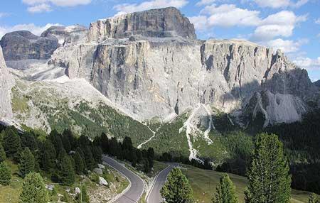 Hotel Villa Mozart Pozza di Fassa Esterno foto