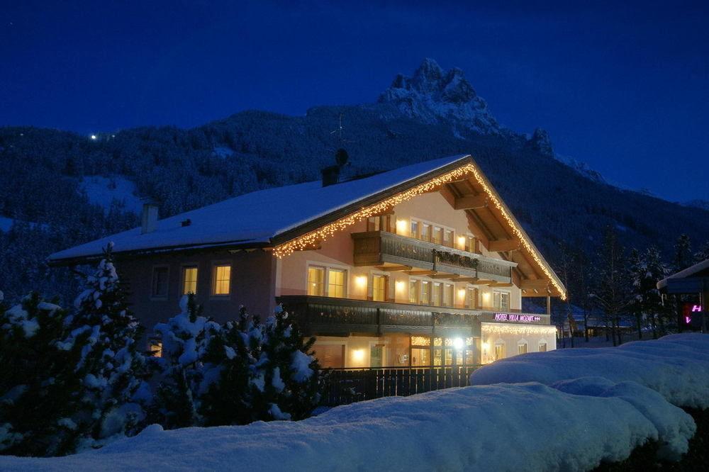 Hotel Villa Mozart Pozza di Fassa Esterno foto